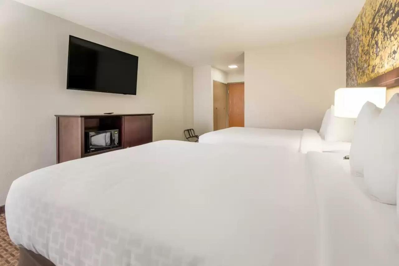 Hotel Clarion Pointe Abingdon Exterior foto