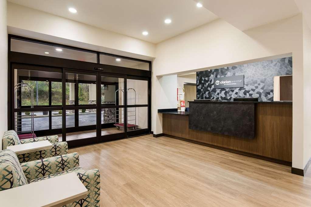 Hotel Clarion Pointe Abingdon Interior foto